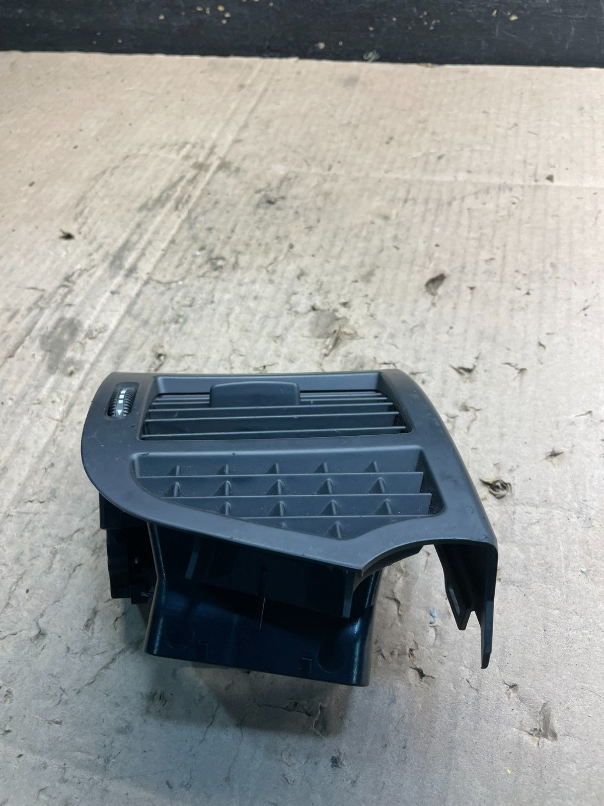 2007-2009 Mercedes S-Class S550 Left Driver Side Dashboard Air Vent OEM T7515 DG4