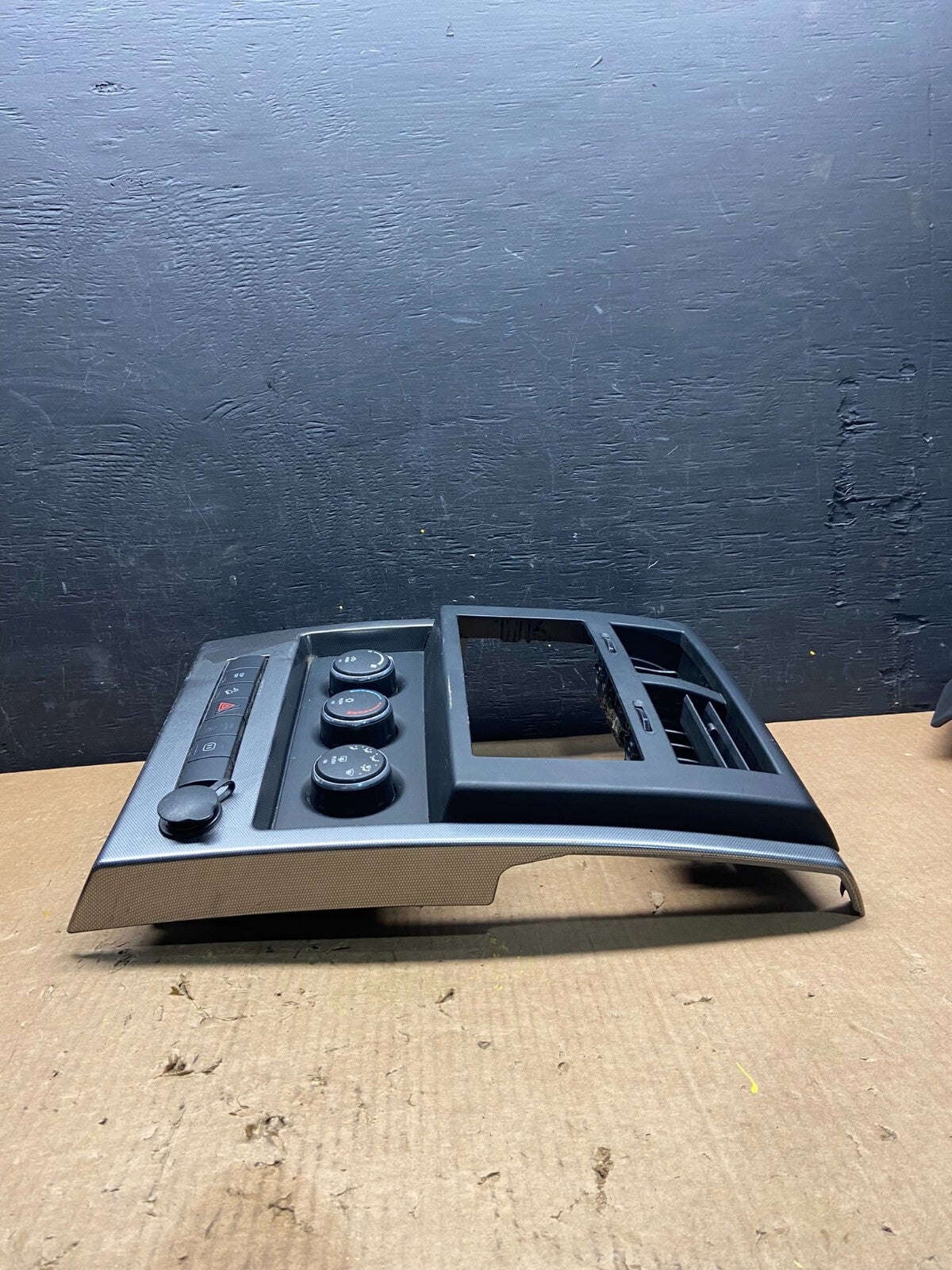 2008 to 2012 Jeep Liberty Dash Climate Temperature Control Radio Bezel H19532