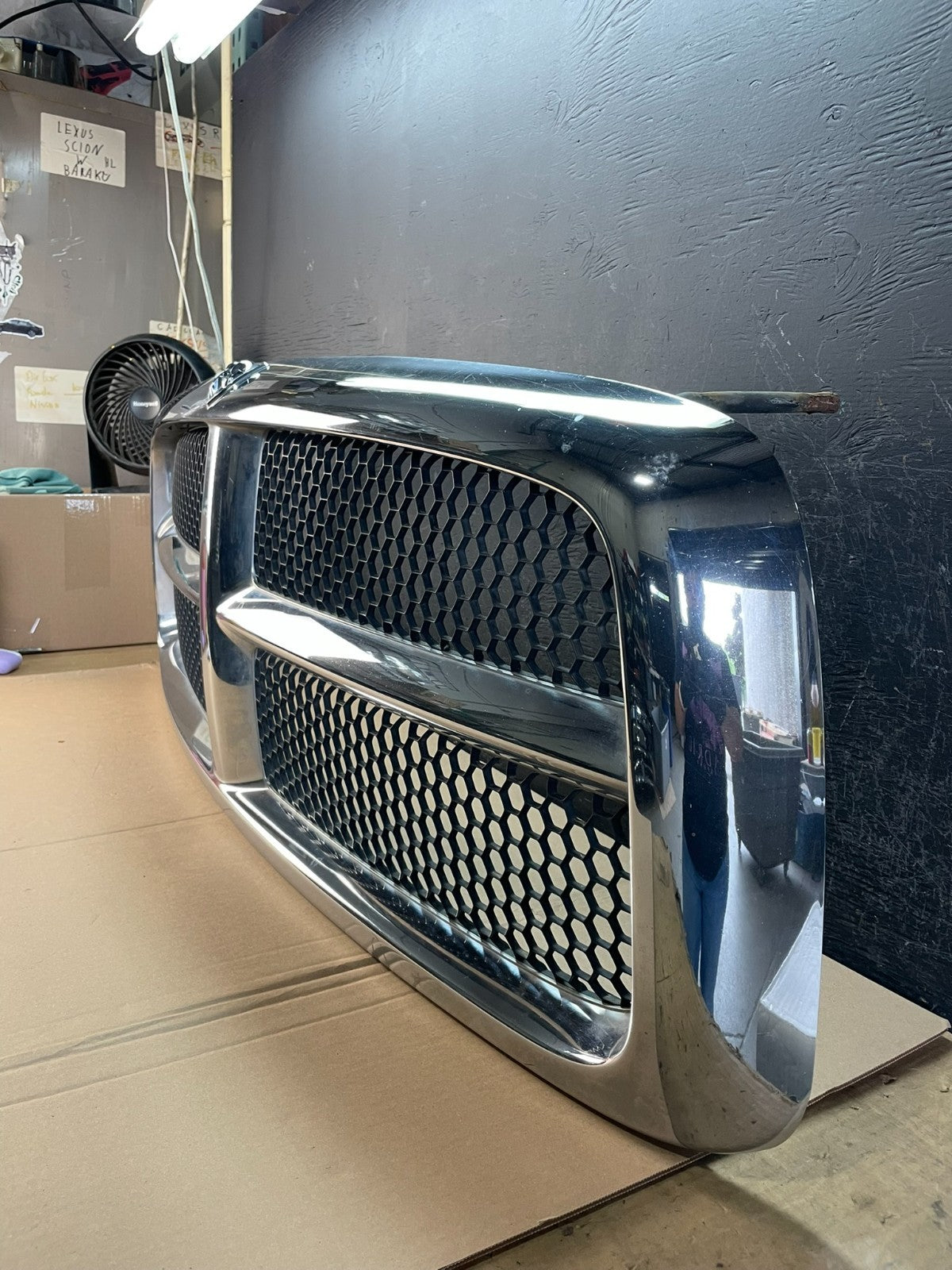 2002 2003 2004 2005 Dodge Ram 1500  Upper Front Grill Grille AD8302 DG1