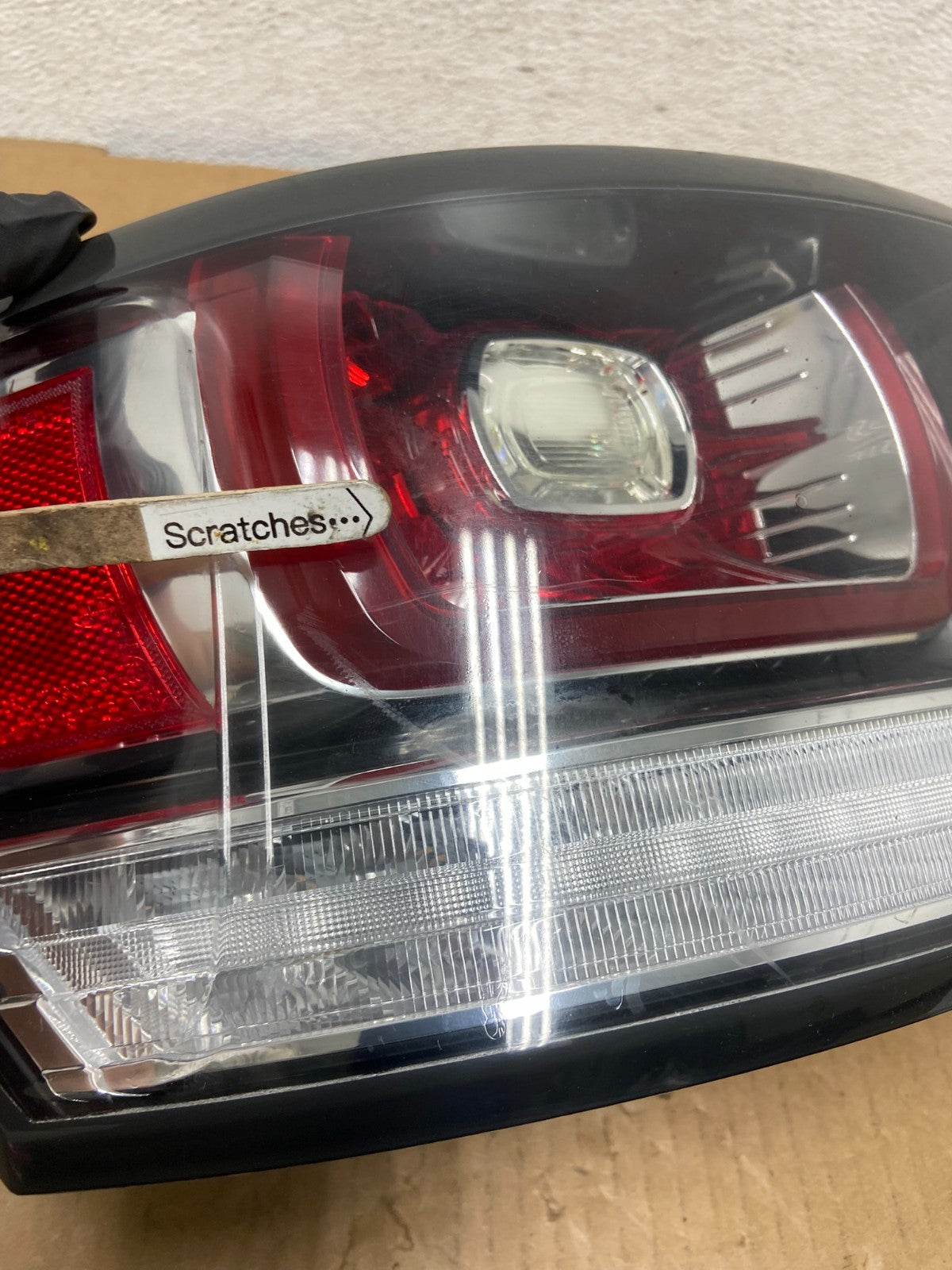 2014 - 2017 Land Rover Range Rover Sport Left Driver LH Tail Light AD0986 DG3