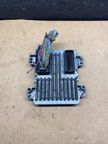 2010 2014 Chevrolet Express Savanna Engine Computer ECM ECU AH7249 DW0