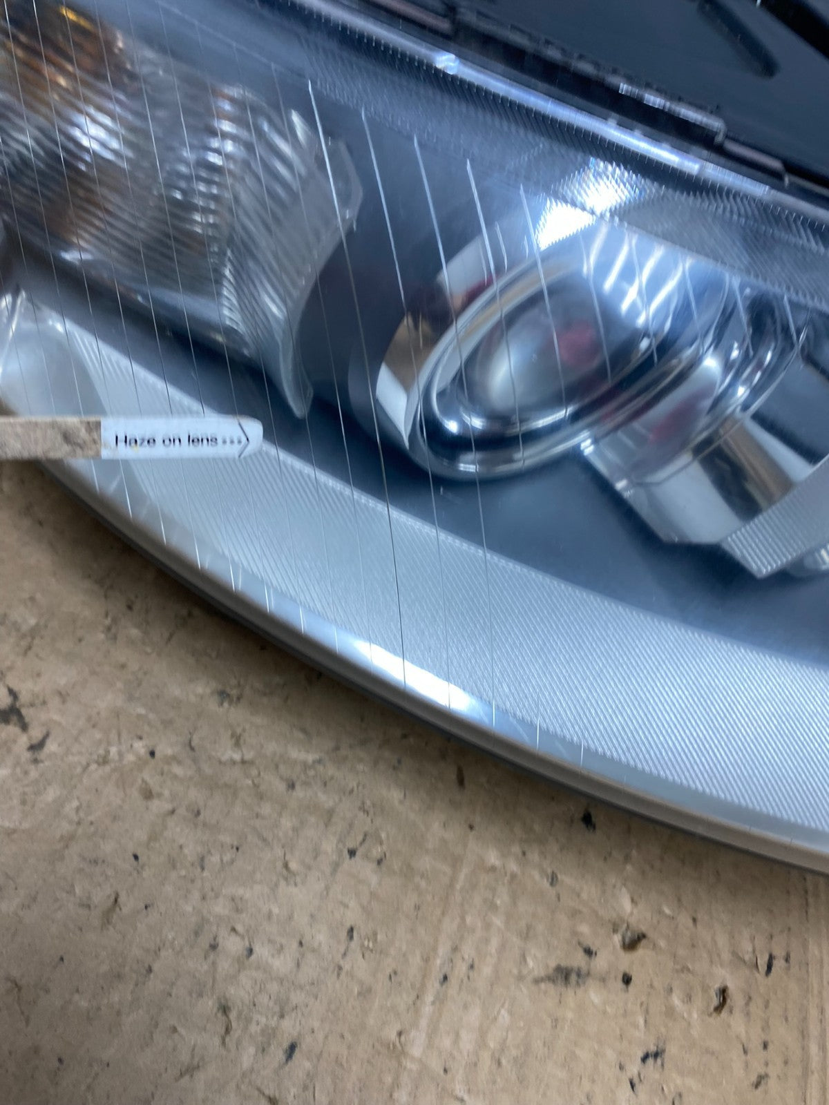 2005 to 2008 Audi A6 Right Passenger Side Headlight Xenon HID AC8323 DW4