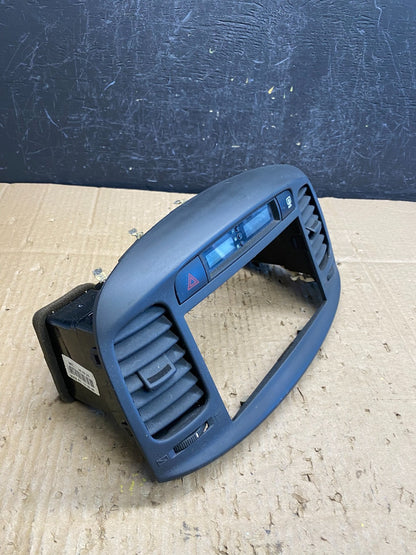 2006 - 2009 Hyundai Accent Center Radio Hazard Air Vent Bezel AD1912 DG1