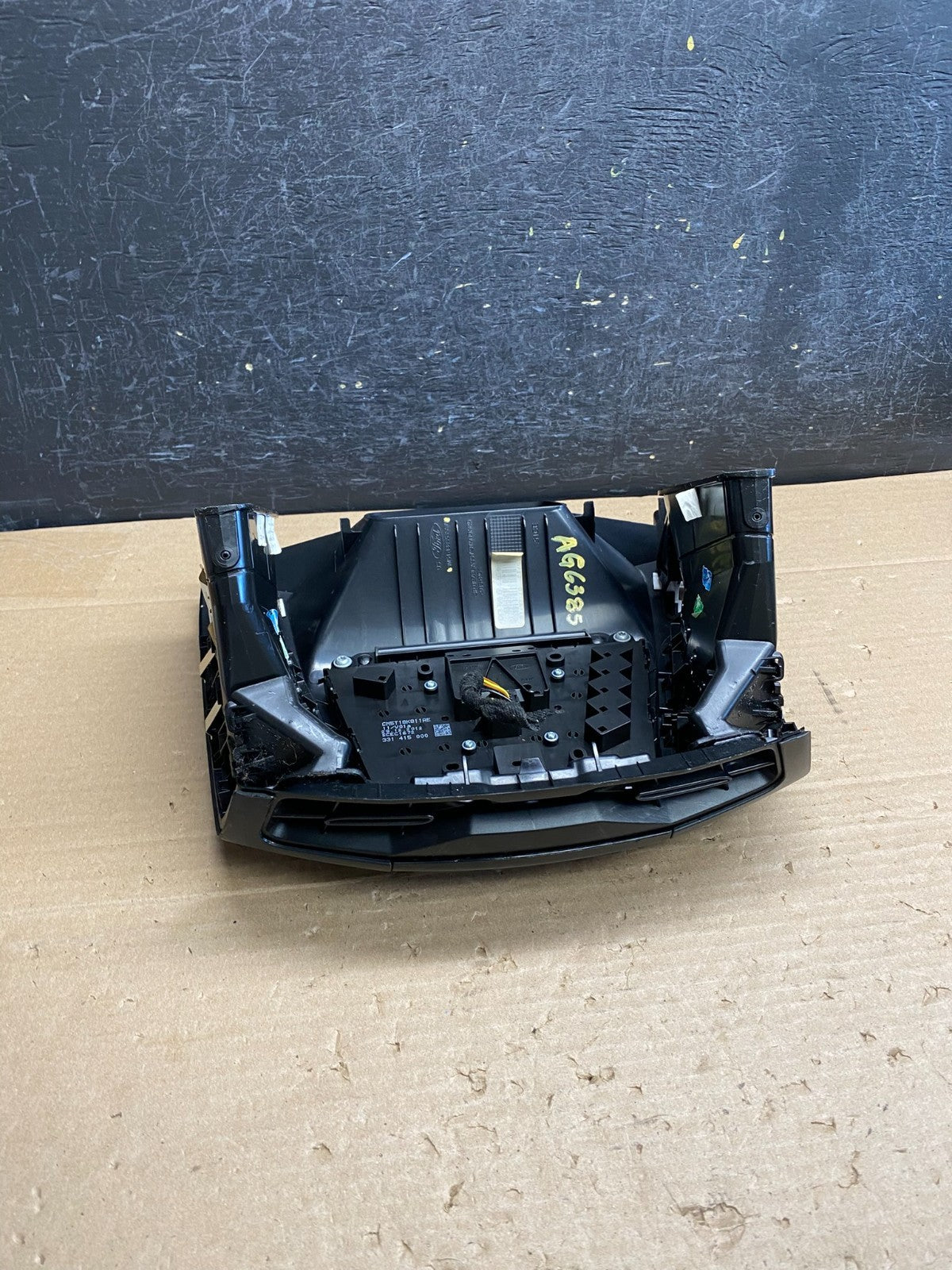 2012 to 2014 Ford Focus Radio Control Panel Trim w/ Bezel AG6385 DG4