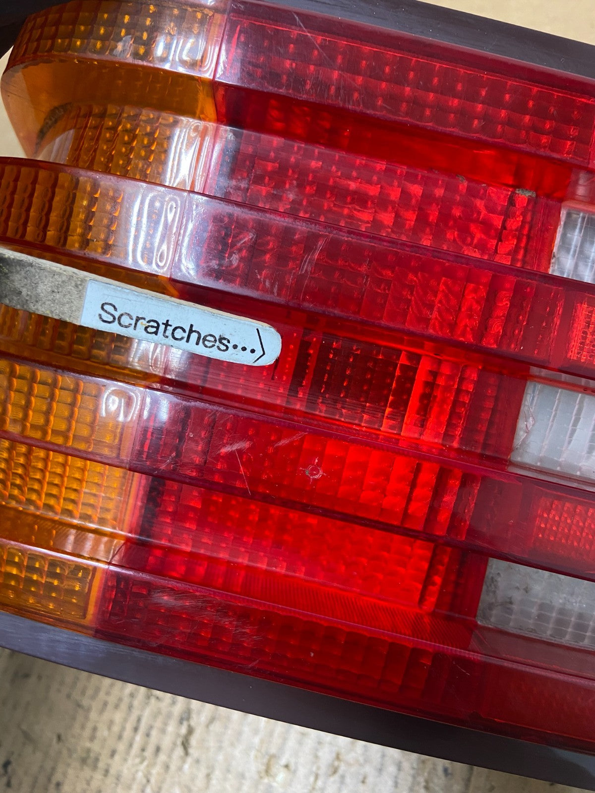 1990 - 1995 Mercedes R129 SL500 SL600 Rear Left Driver Side Tail Light AE2643 DG3