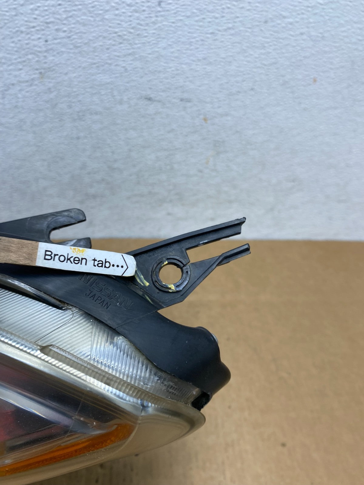 2008 to 2013 Nissan Rogue Left Driver LH Halogen Headlight AD4567 DW6