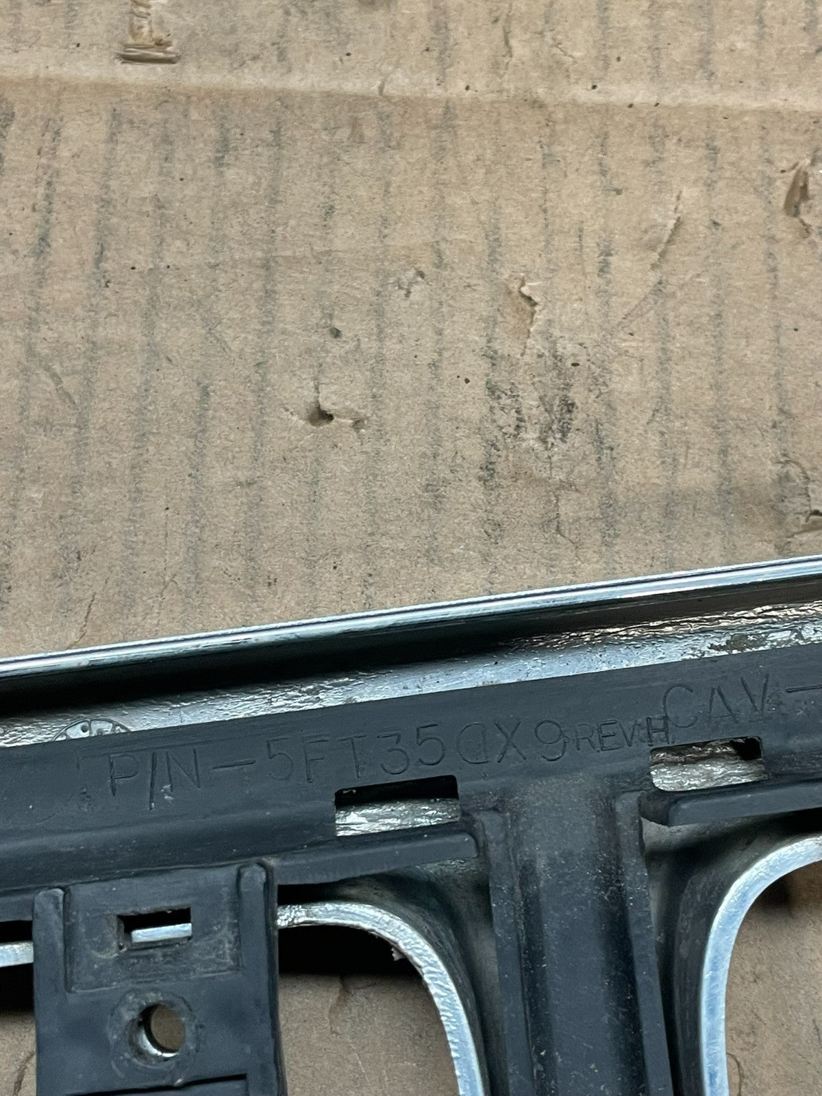 1999 to 2003 Jeep Grand Cherokee Front Upper Grill Grille y1893 DG6