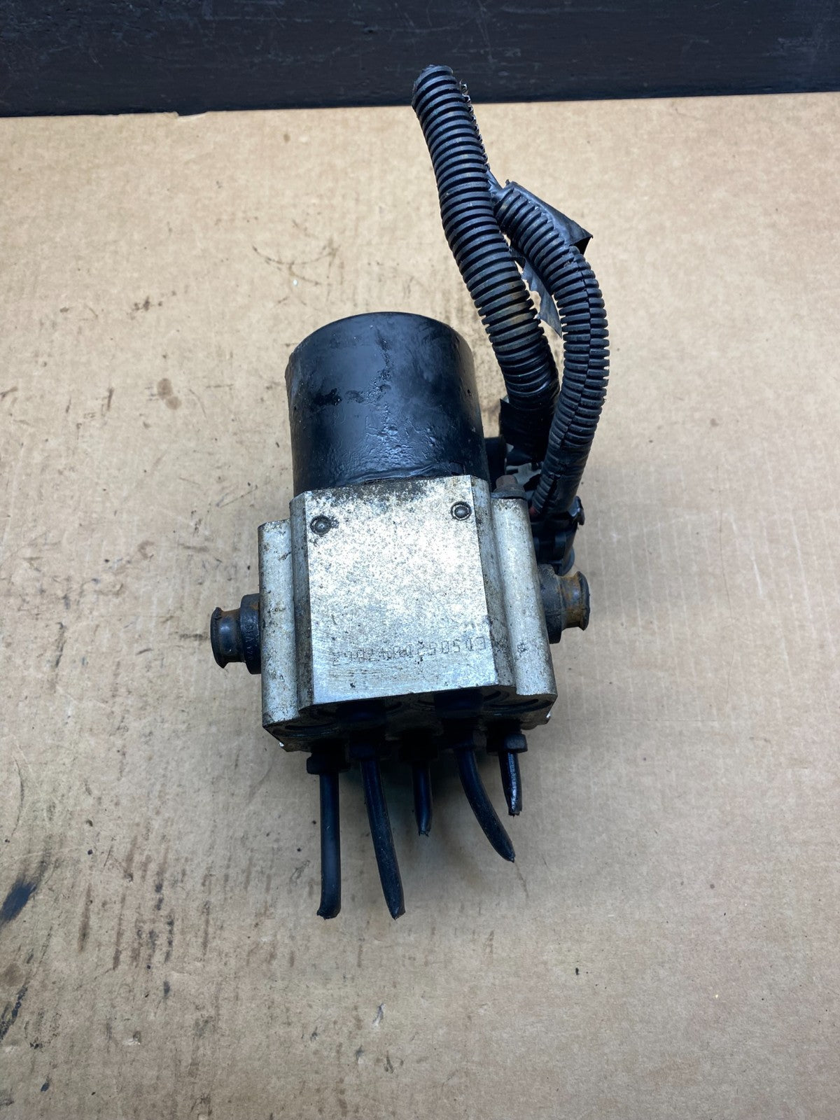 2003 - 2005 Chevrolet Silverado GMC Sierra ABS Anti-Lock Brake Module AC7017 DG5