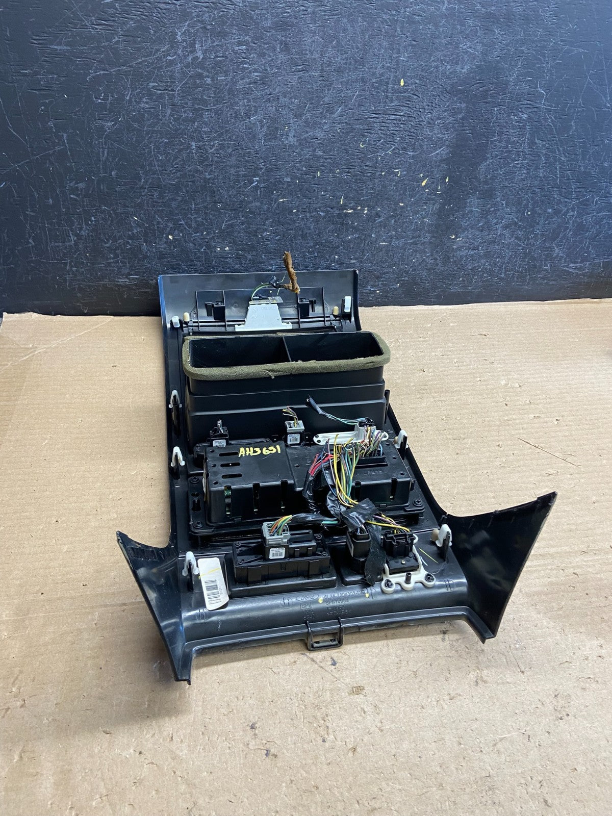 2006 - 2010 Ford Explorer Radio Heater Climate A/C Control Bezel Trim r6228 DG3