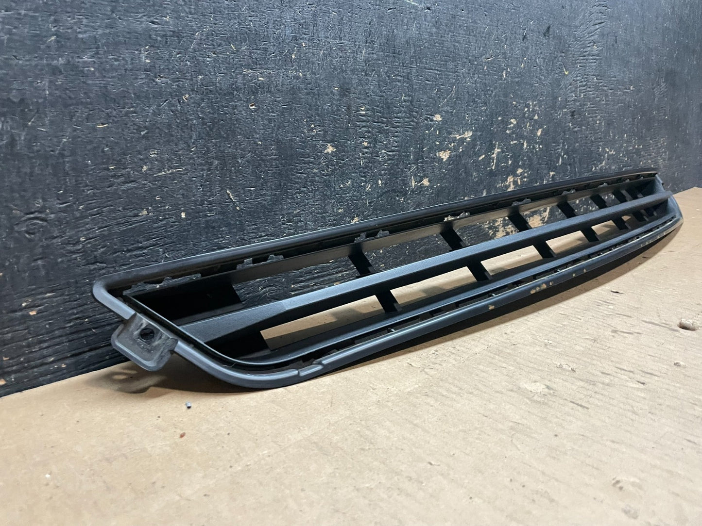 2013 2014 2015 GMC Acadia Front Lower Cover Grill Grille Oem AA2389 DG1