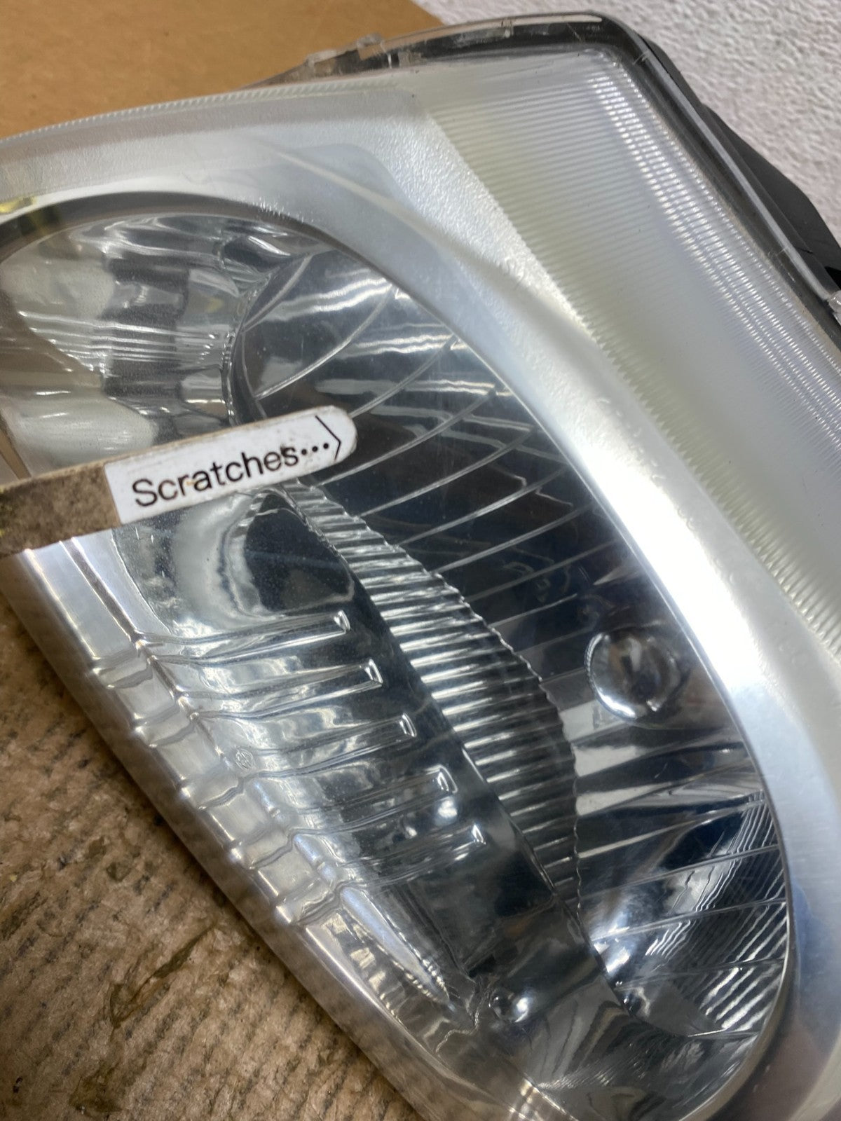 2003 to 2007 Saturn Ion Halogen Headlight Left Driver LH Side AE2594 DW3