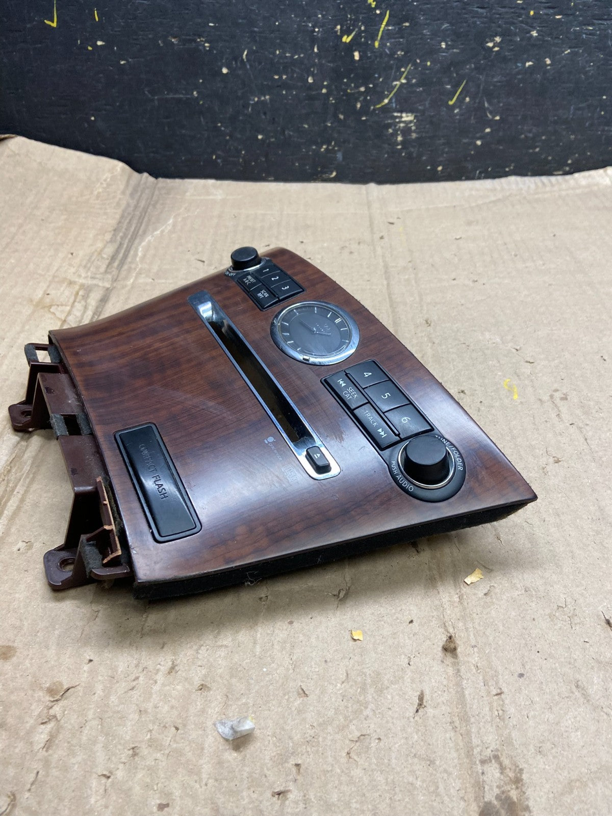 2008 2009 2010 Infiniti M35 Radio Clock Control Panel Plate x5759 DG2
