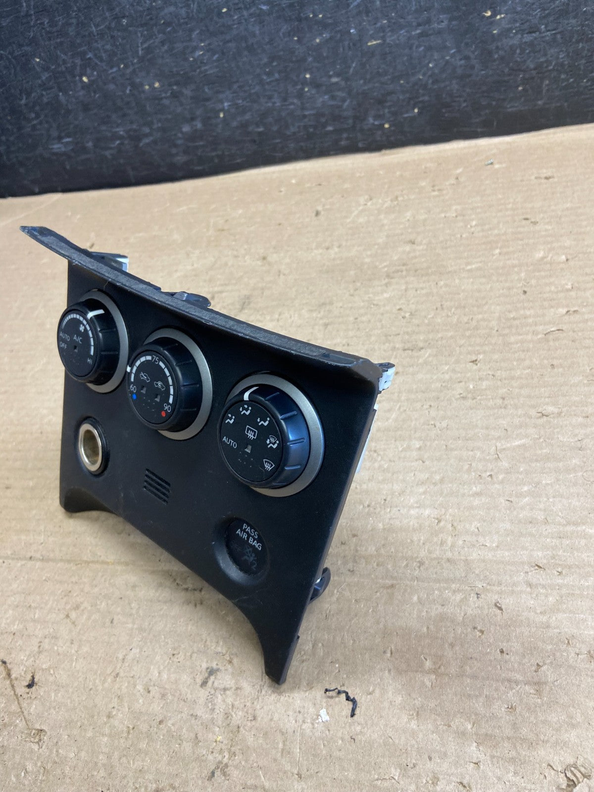 2011 to 2015 Nissan Rogue Heater Temperature AC Climate Control ah3745 DG4