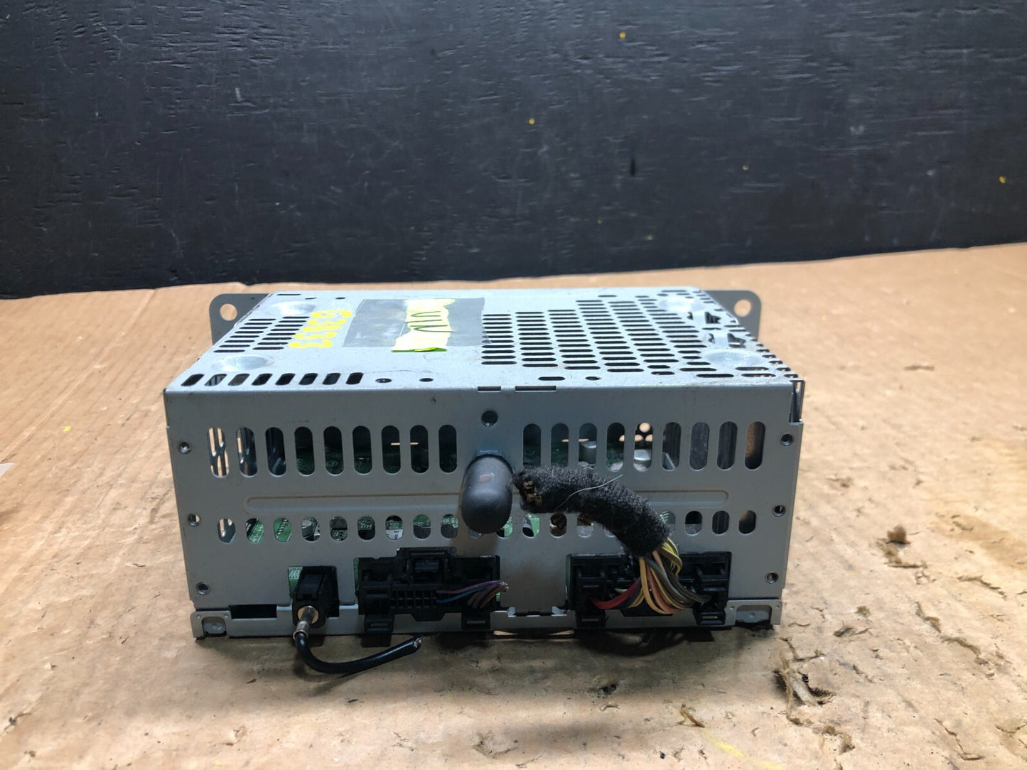 2014 to 2015 Ford Explorer Audio Equipment Radio Receiver AM FM CD G3833 DG14