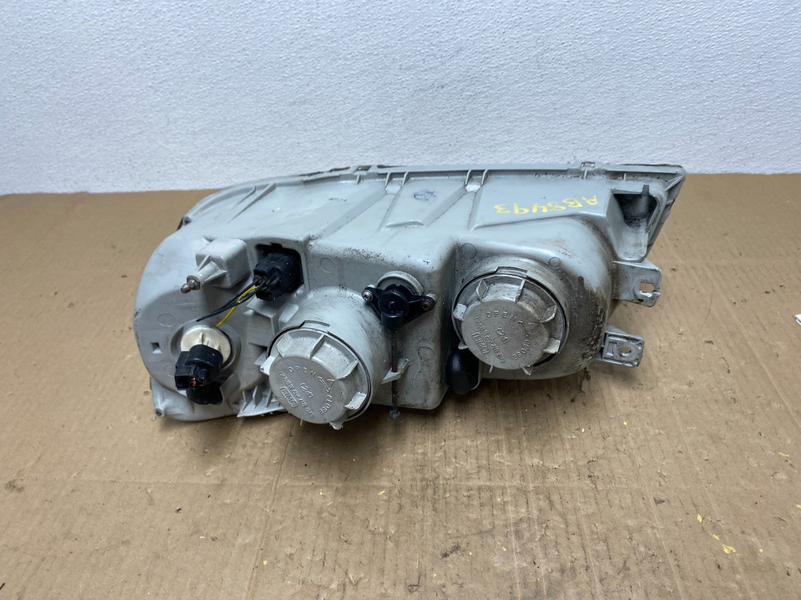 2004 2005 Hyundai XG350 XG Right Passenger RH Headlight Halogen AB8493 DW6