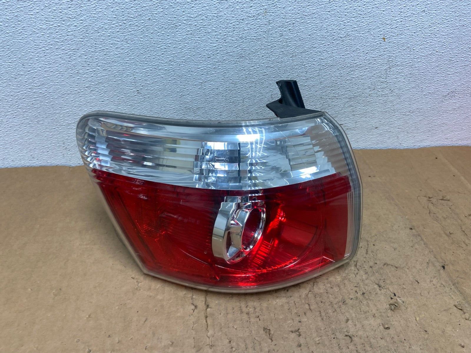 2007 to 2012 GMC Acadia Tail Light Left Side Driver Lh AD0456 LK0