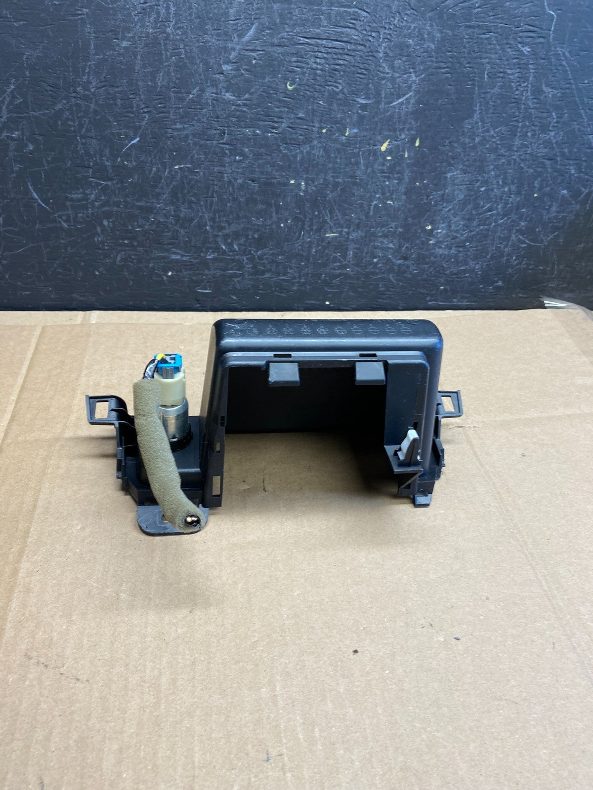 2007 to 2015 Mazda CX-9 Center Dashboard Pocket Box Power Outlet AD2068 DG4