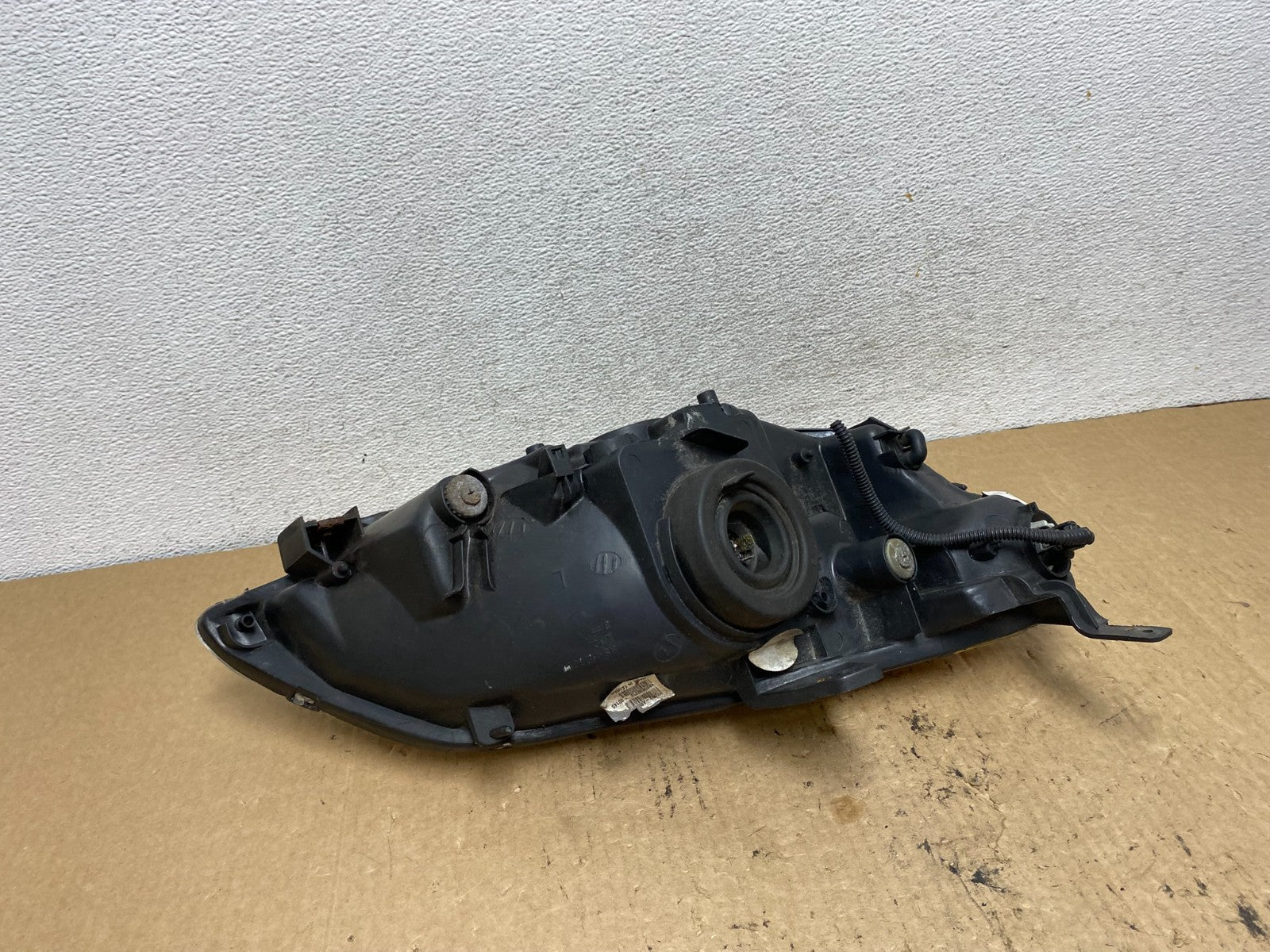 2001 - 2003 Honda Civic Coupe Headlight Halogen Left Driver LH AG2399 DW4