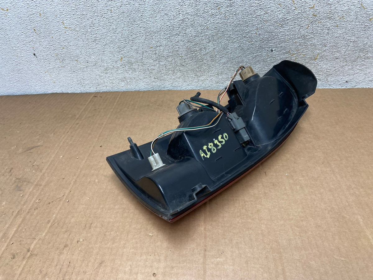 2001 to 2002 Nissan Quest Right Passenger Rh Side Tail Light AI8350 LK5