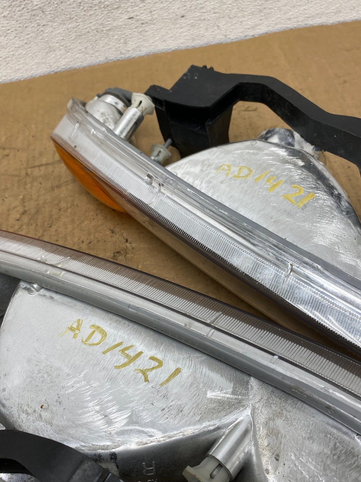 1998 - 2002 Saturn SL SL1 SL2 S Series Left+Right Halogen Headlights AD1421 DW8