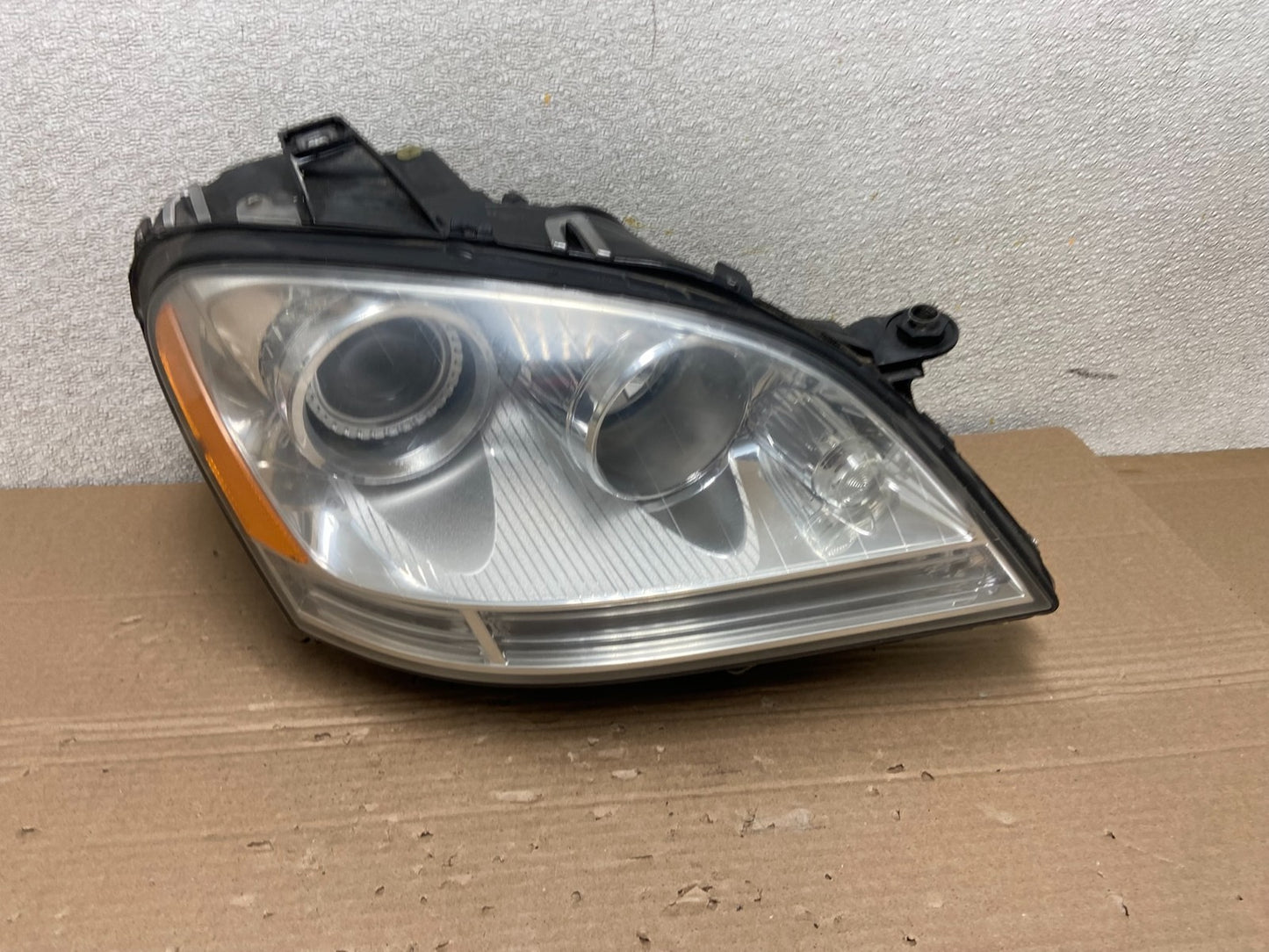 XENON 2006-2009 Mercedes-Benz ML-Class Headlight Right Passenger OEM AB1086 DW0