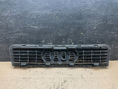 2002 to 2005 Audi A4 Upper Front Grill Grille OEM  Y1278 DG4