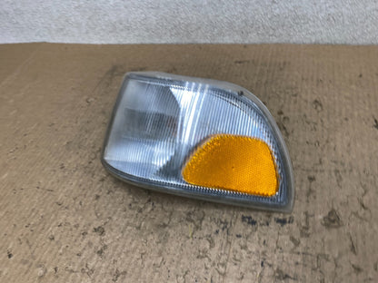 1998 to 2001 Volvo C70 Left Driver LH Side Turn Signal OEM W7993 DW1