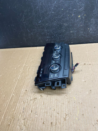 2014 - 2015 Mazda 6 A/C Manual Climate Control Panel ad6846 DG1