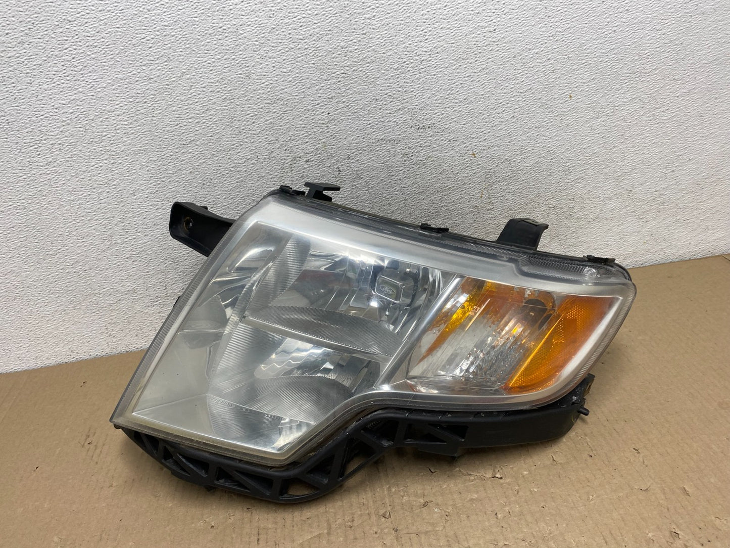 2007 2008 2009 2010 Ford Edge Headlight Left Driver Halogen AE9695 DW0