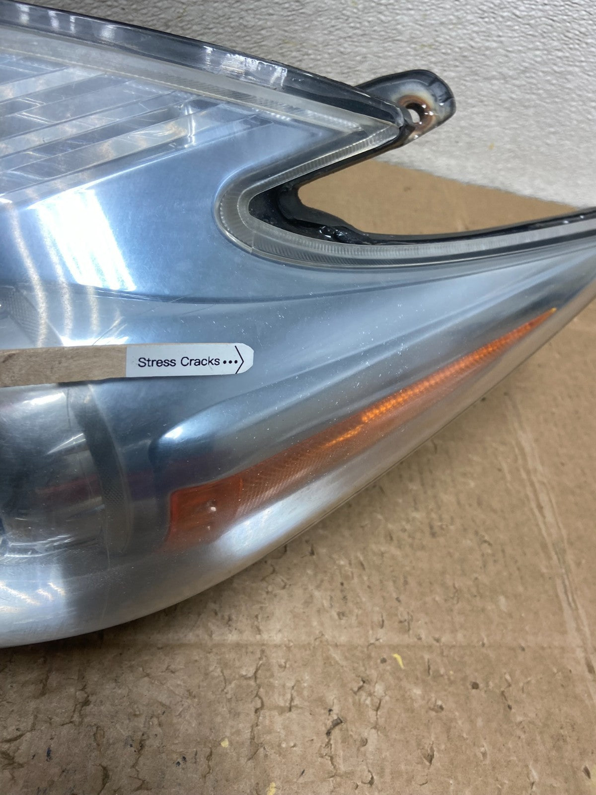 2010 - 2011 Toyota Prius Left Driver LH Blue Halogen Headlight Oem Y9140 DW4