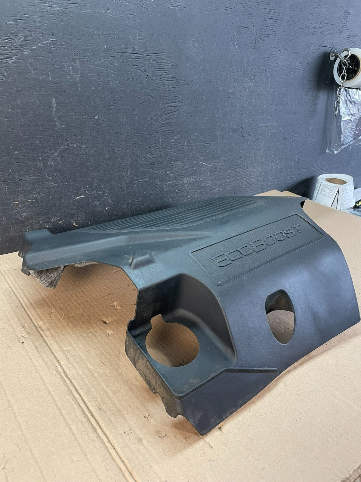 2010 to 2019 Lincoln MKS 3.7L Engine Motor Cover AD8632 DG2