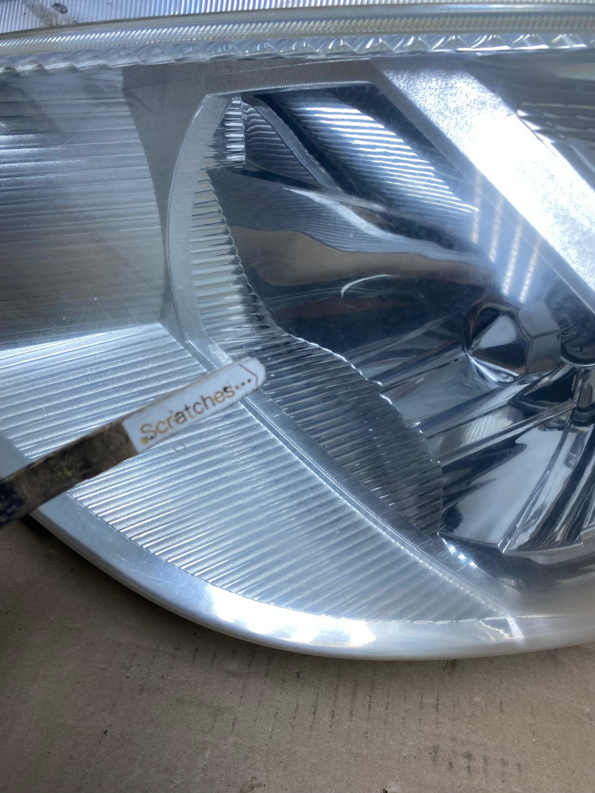 2008 to 2012 Nissan Versa Headlight Halogen Left Driver Lh Side AI1412 LK3