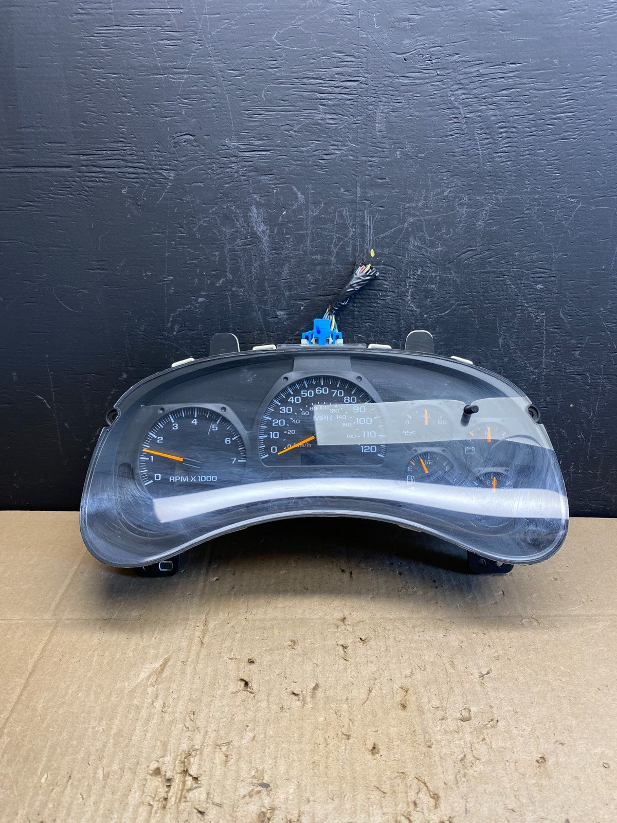 2002 to 2005 Chevrolet Trailblazer Speedometer Cluster Gauge OEM  AC4640 DG0