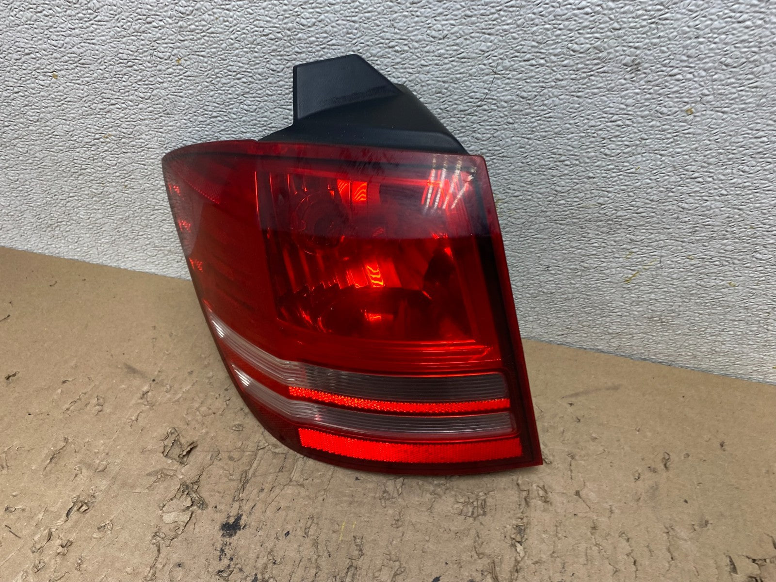 2009 2010 2011 Dodge Journey Left Driver Lh Tail Light Oem S0126 DW1