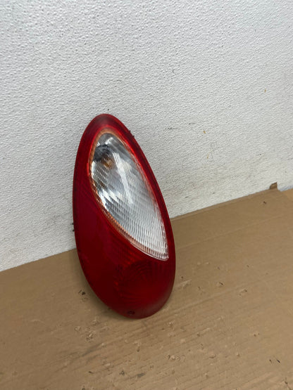 2006 to 2010 Chrysler PT Cruiser Left Driver LH Tail Light AD4204 LK2