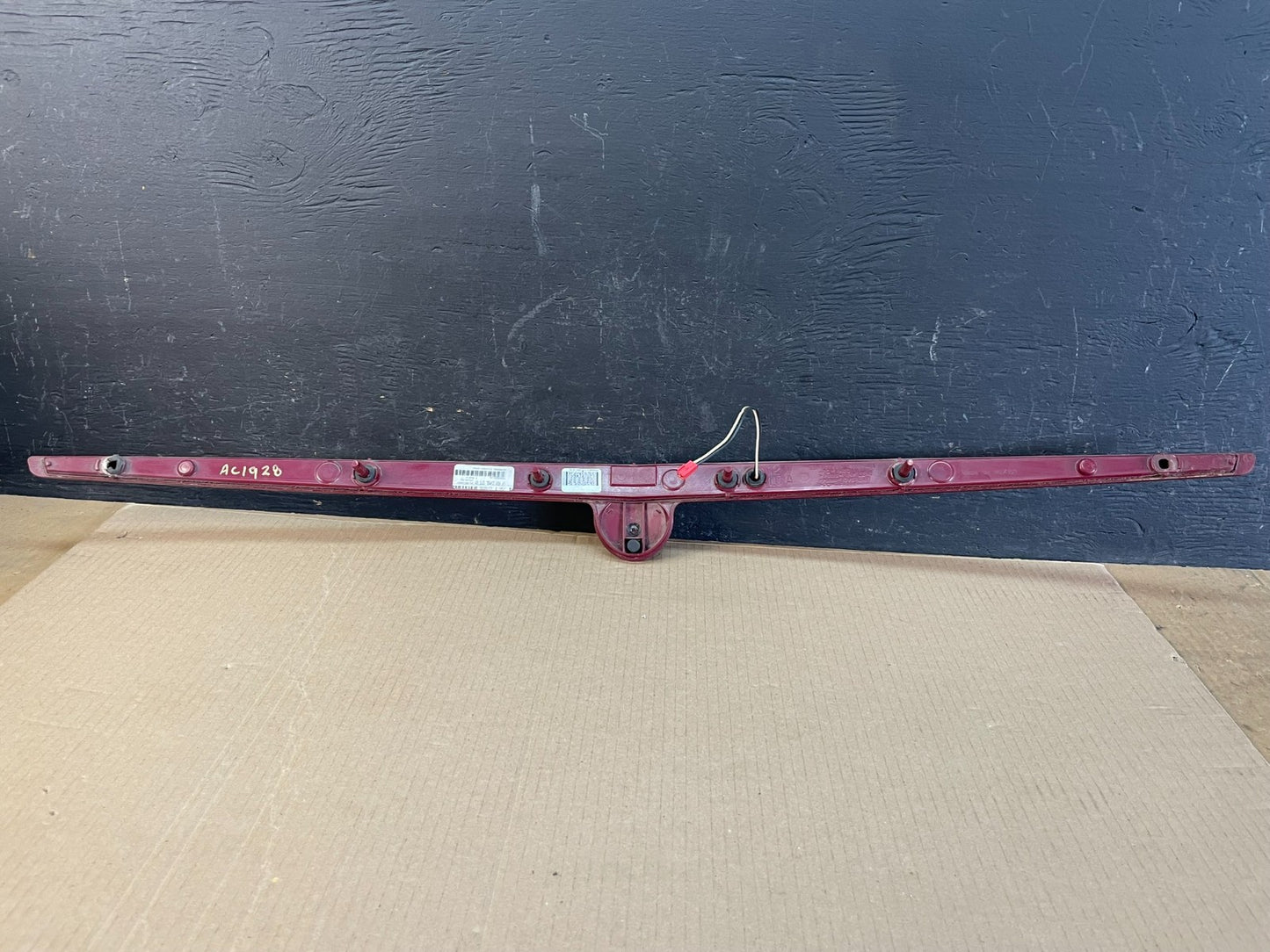 2005 2006 2007 Cadillac Sts Center Trunk Third Brake Led Tail Light Oe AC1928 DG5