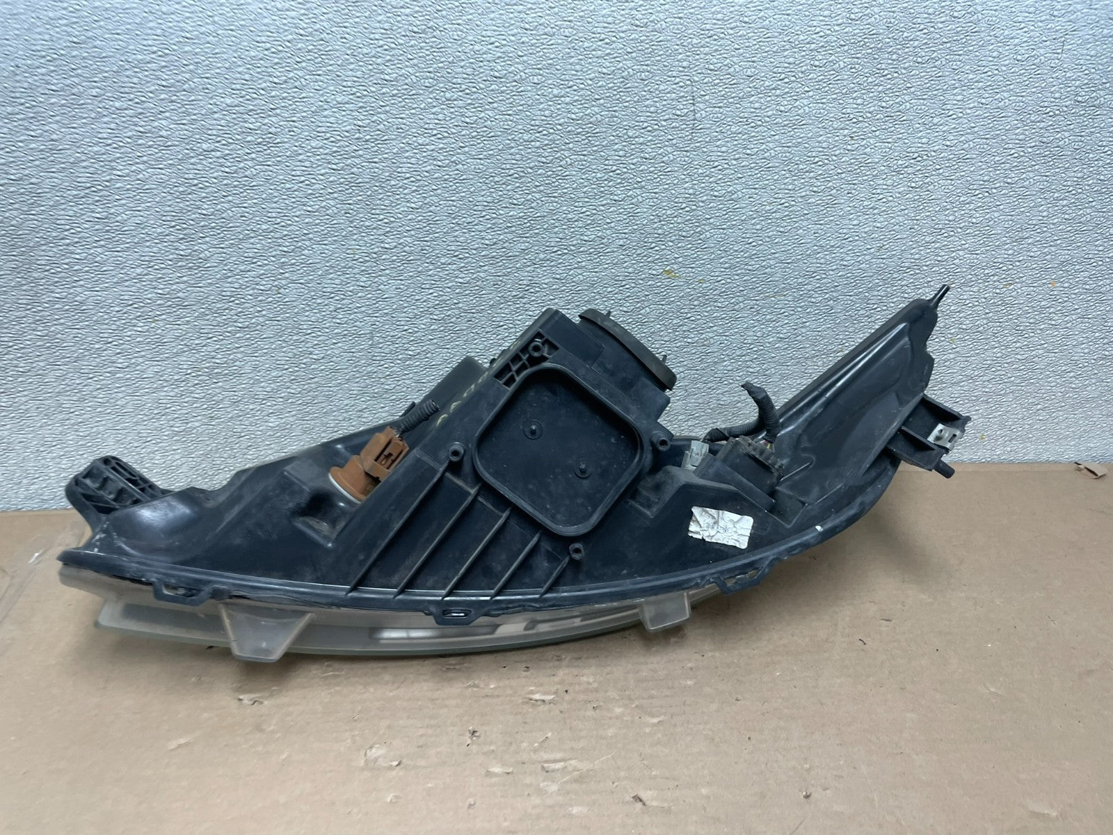 2010 2011 2012 Ford Taurus Right Passenger RH Halogen Headlight OEM AA9955 DW6