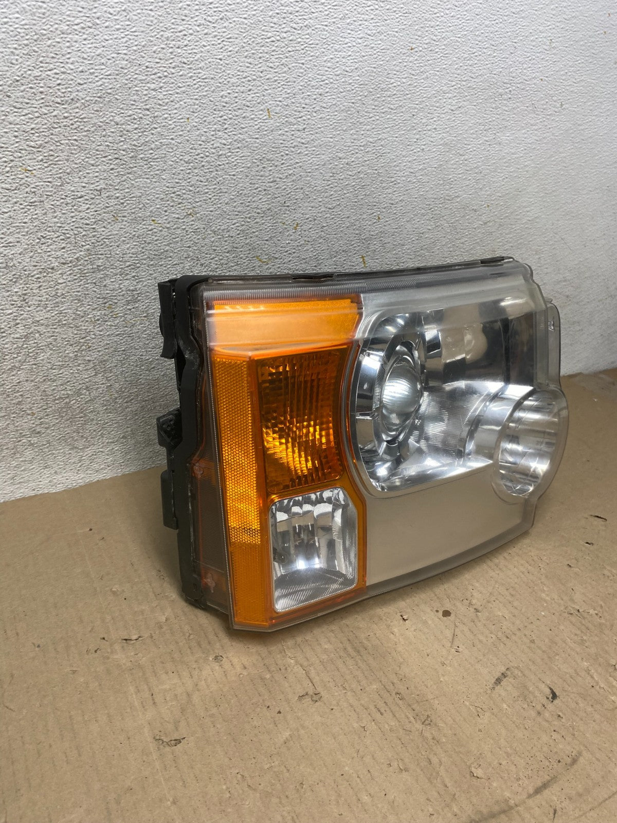 2005 - 2009 Land Rover Lr3 Right Passenger Rh Side Xenon Headlight AH6846 DW1