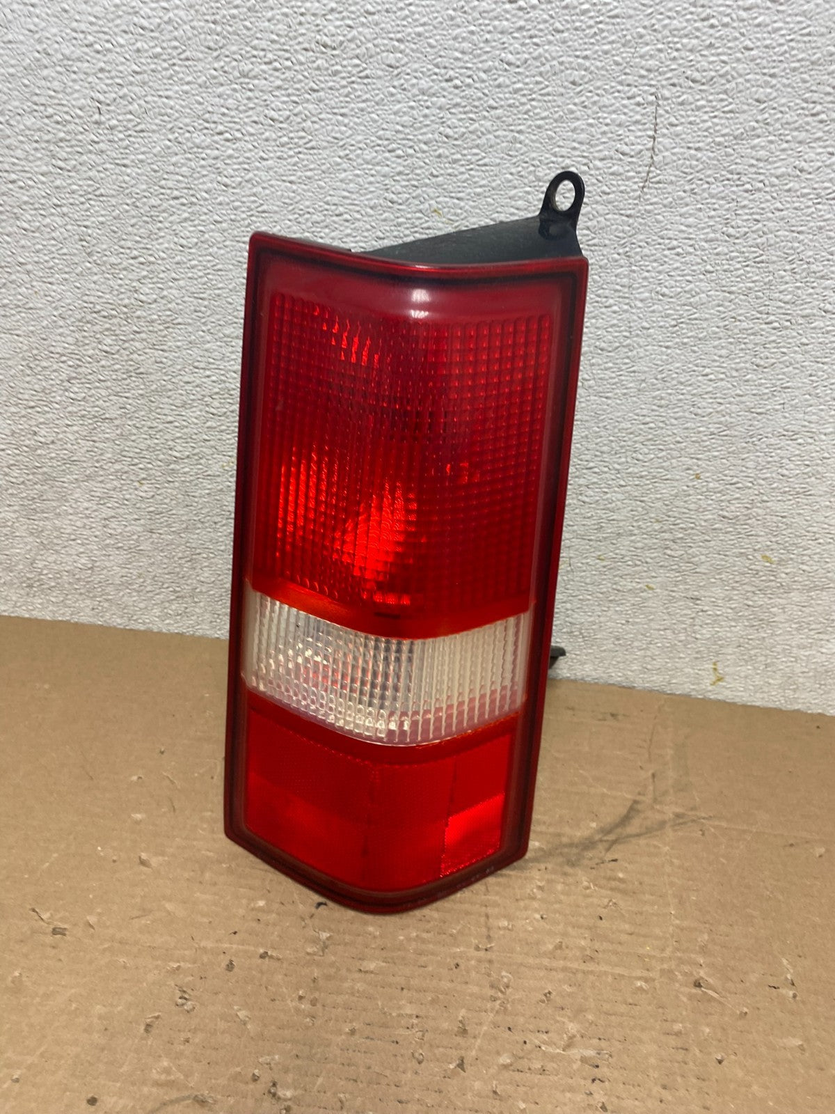 2003 2017 Chevrolet Express 1500 2500 3500 Right Passenger Tail Light R0654 DW0