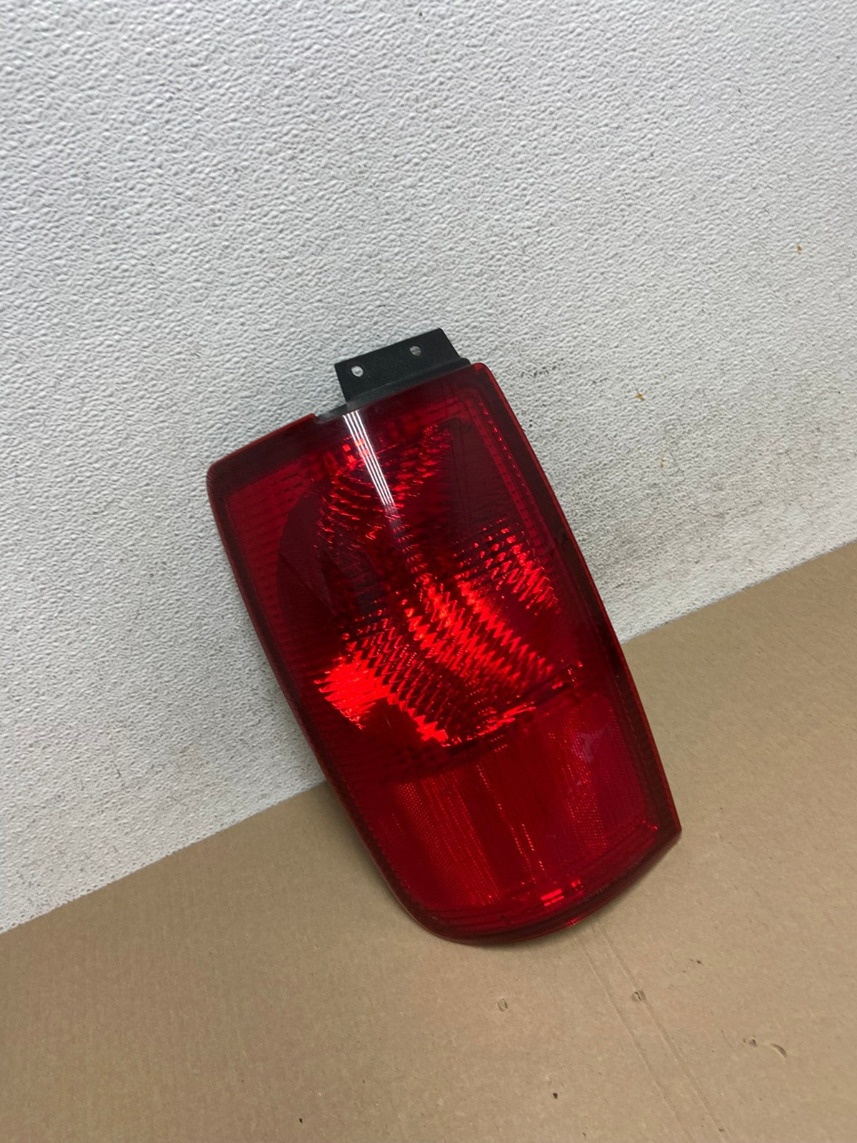 1998 to 2002 Lincoln Navigator Left Driver LH Side Tail Light DEPO AE9424 LK2
