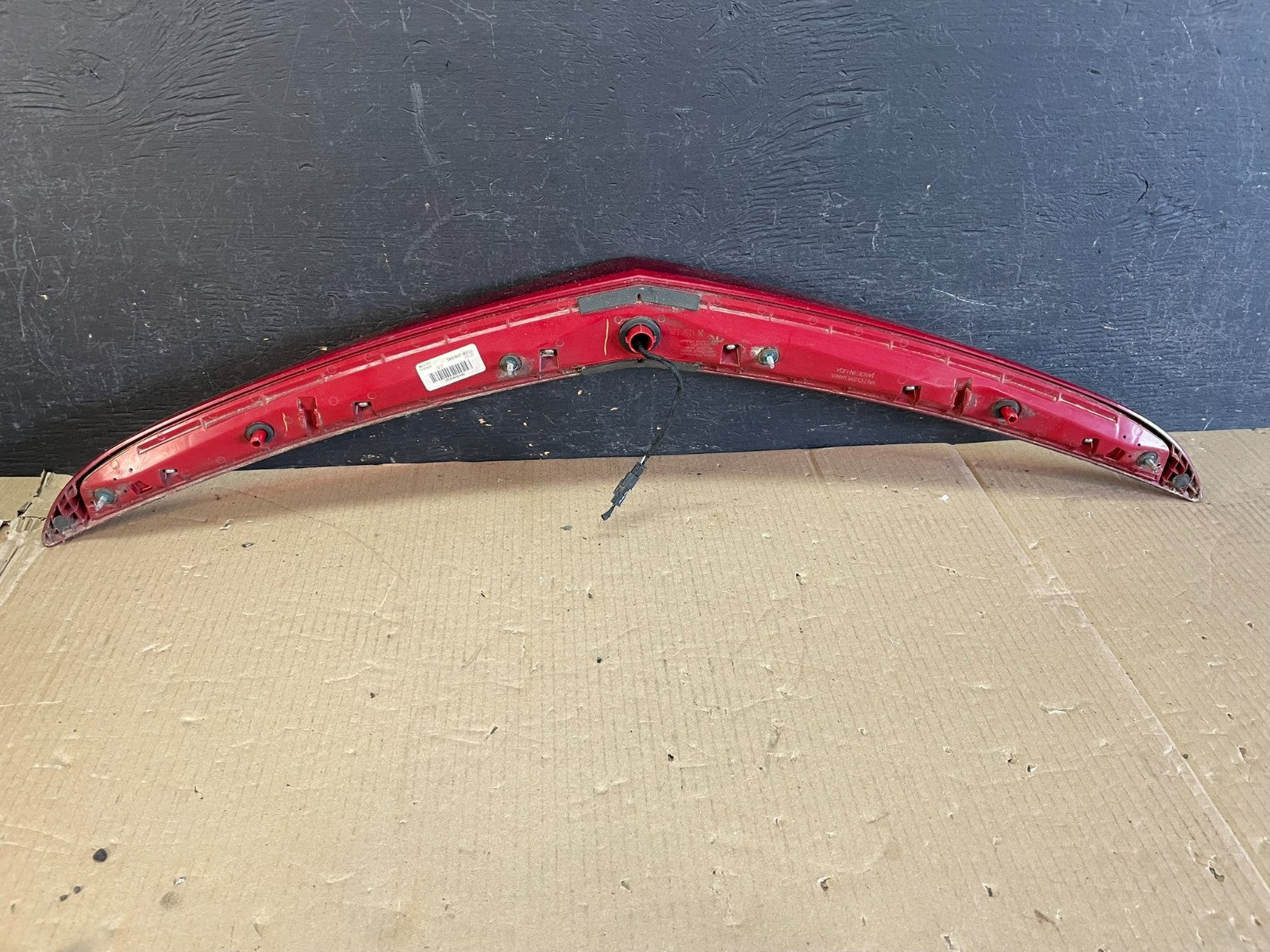 2013 to 2017 Cadillac XTS LED Third 3rd Center Tail Trunk Light AE3643 DG3