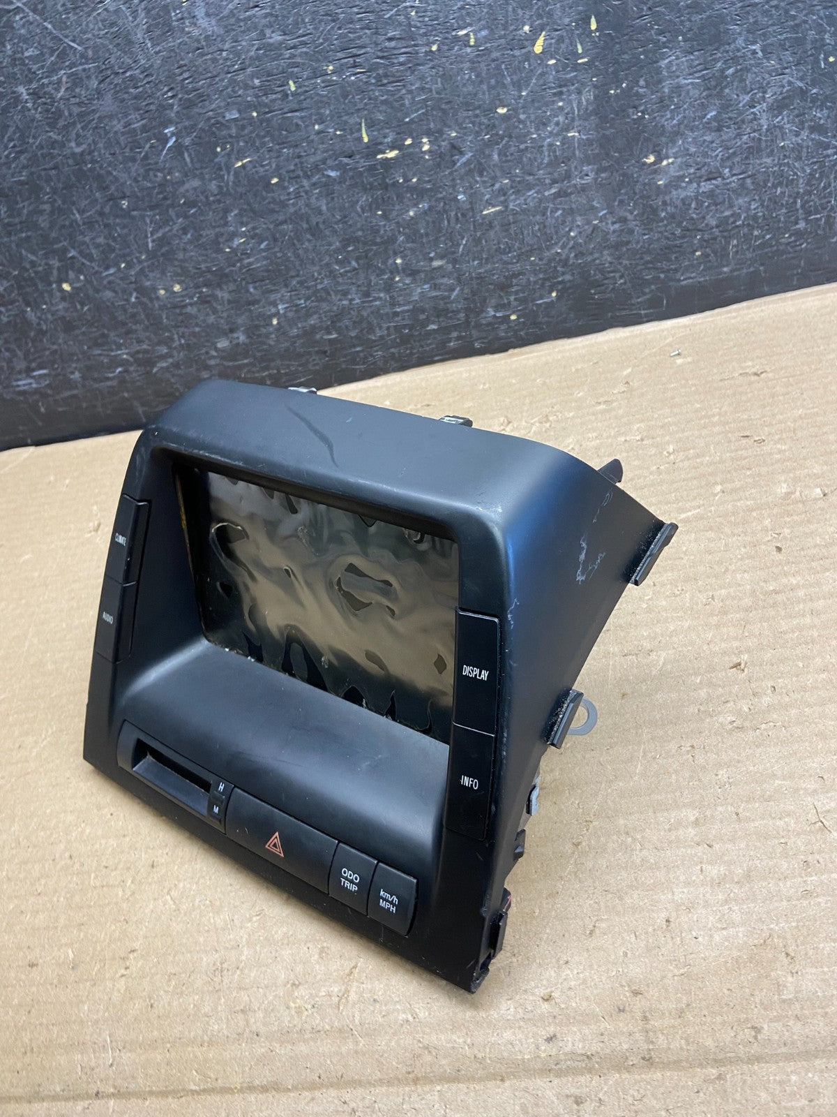 2004 to 2005 Toyota Prius Radio Stereo Receiver Screen Display AH3702 DG5