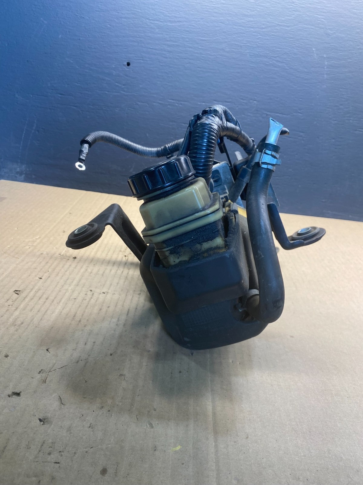 2011 - 2017 Nissan Quest Power Steering Pump Motor Unit OEM ac0466 DG3