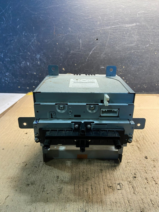 2008 to 2009 Subaru Tribeca CD Player Radio Receiver Control Z2150 DG0
