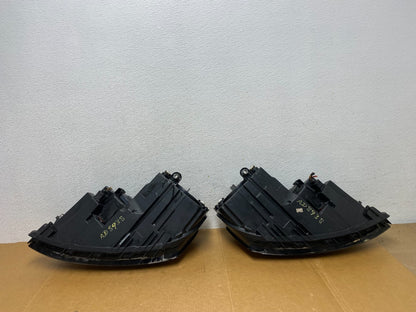 2011 to 2014 Volkswagen Jetta Left+Right Headlights Halogen AD8938 DW10
