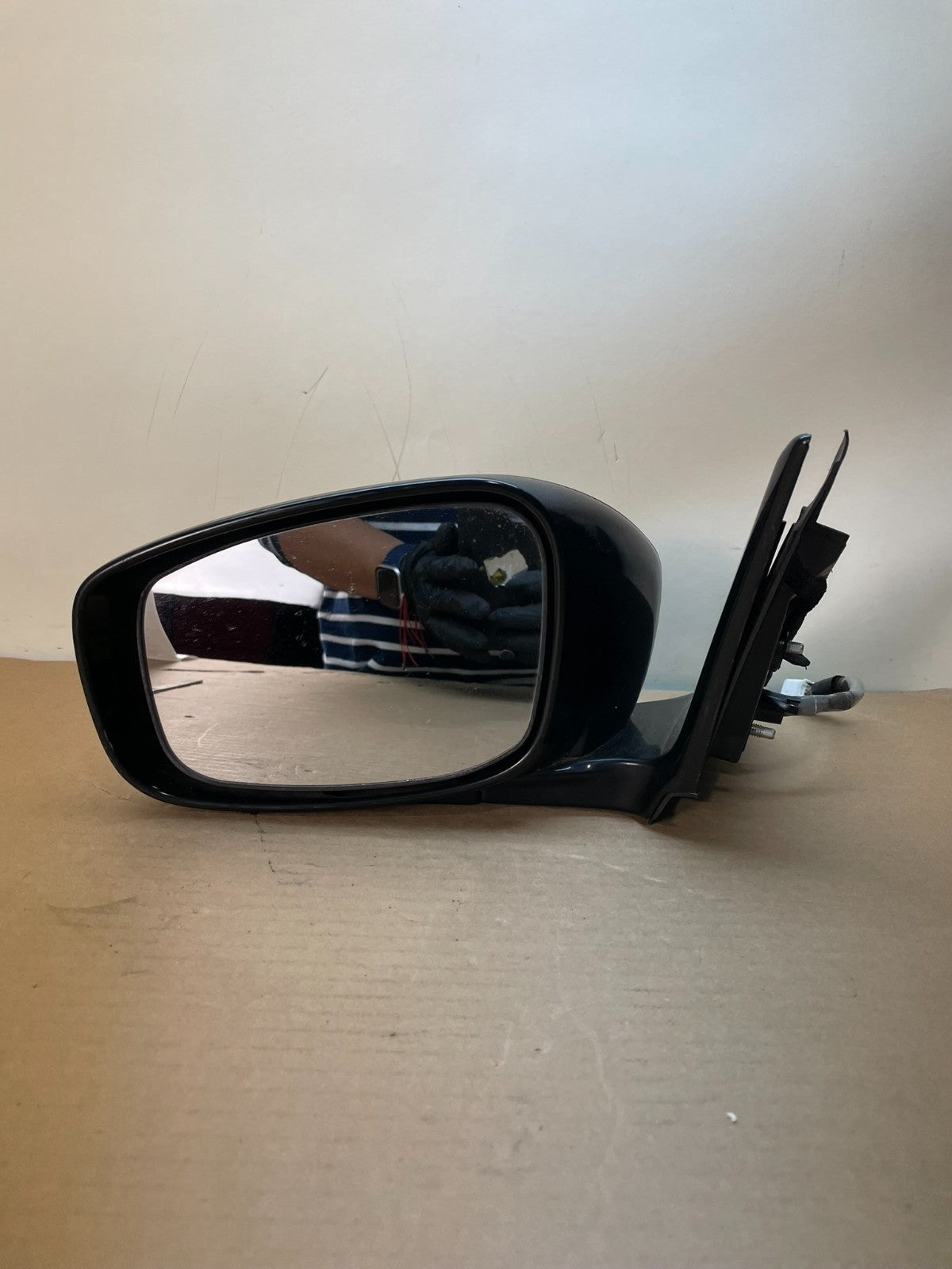2008 to 2013 Infiniti G37 Sedan Left Driver LH View Door Mirror AH8774 DW8
