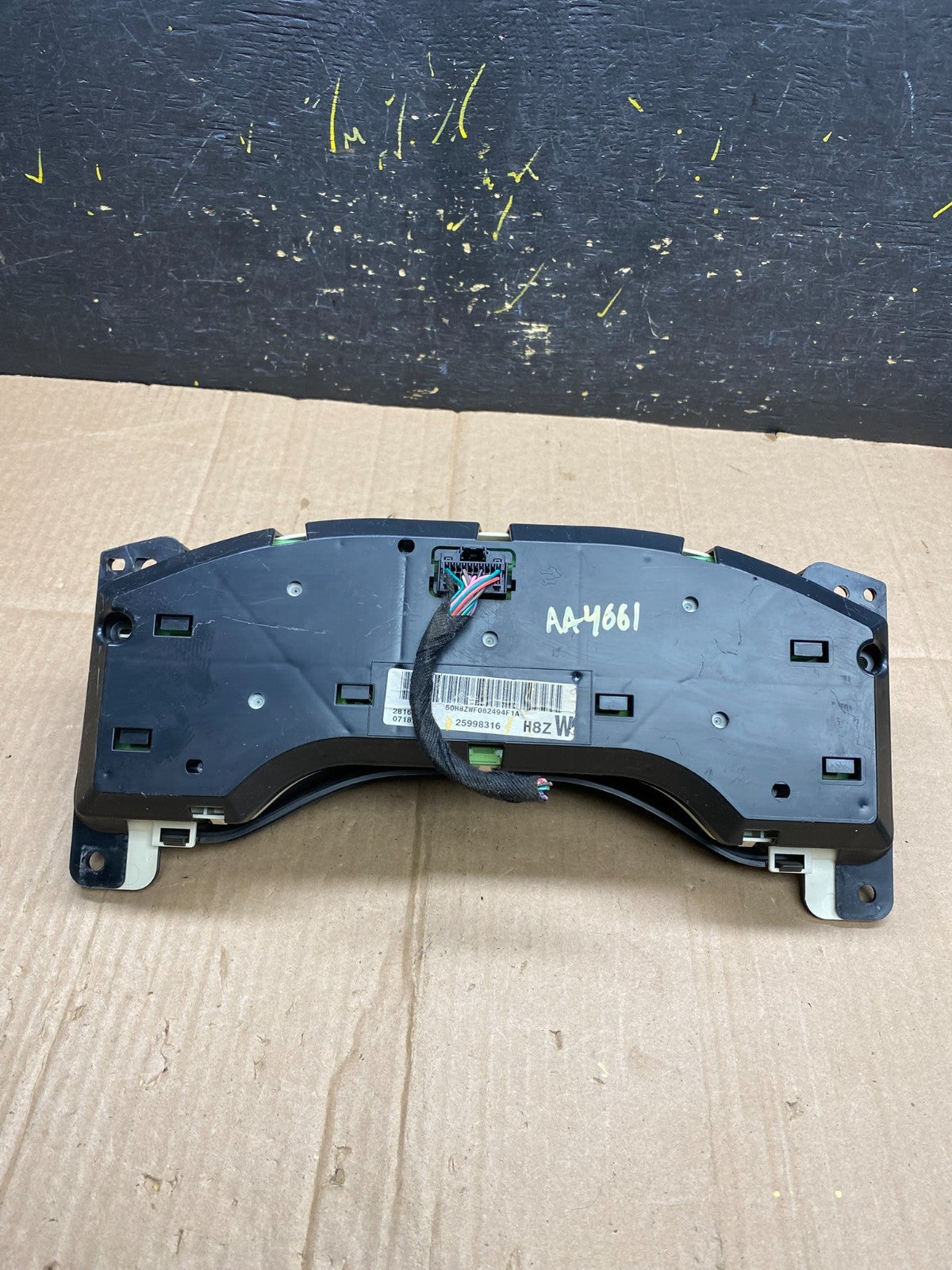 2008 to 2010 Chevrolet Express Speedometer Cluster Gauge AA4661 DG4