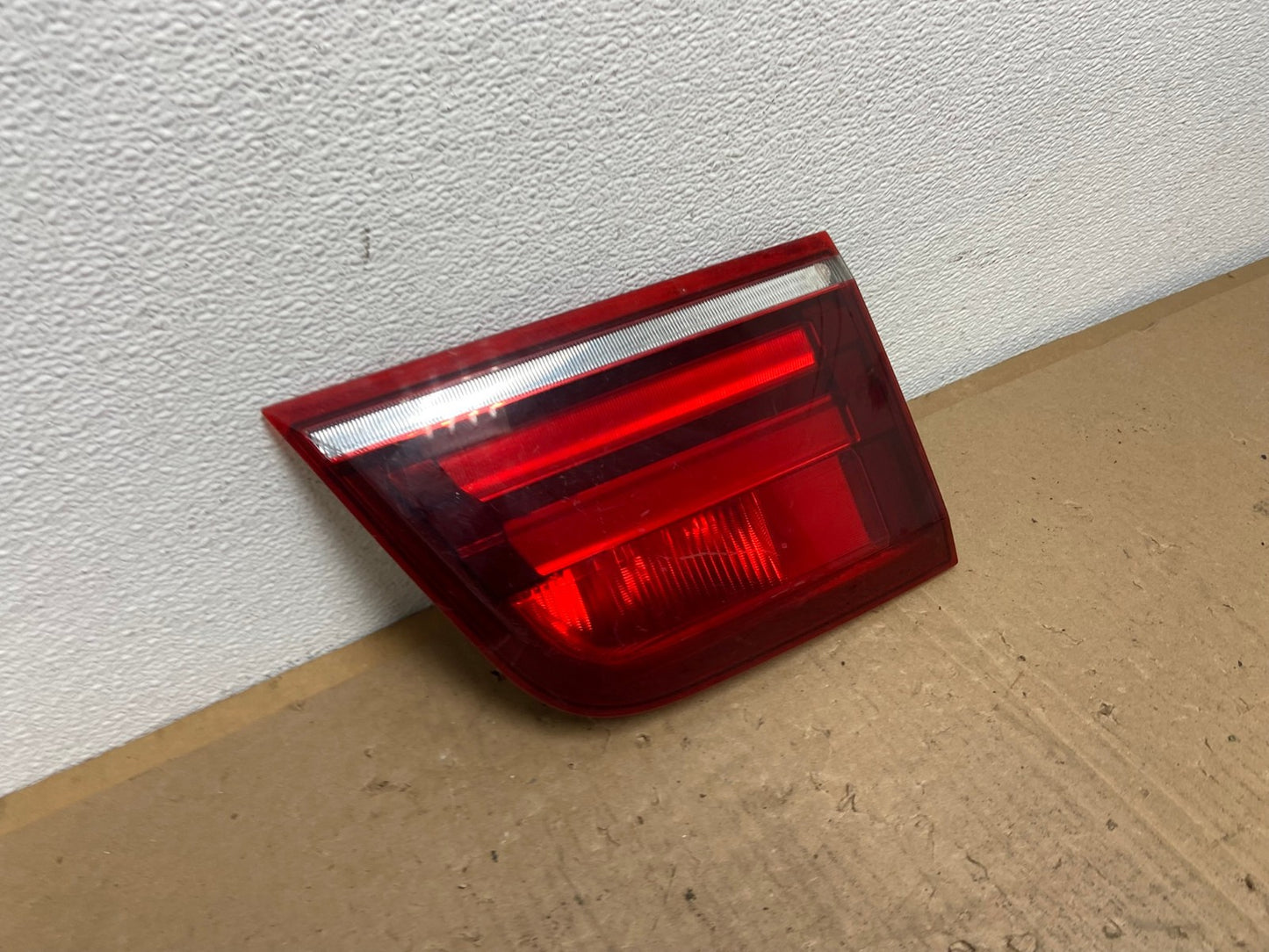 2011 2012 2013 Bmw X5 E70 Right Passenger RH Side Inner Tail Light AB6691 LK2