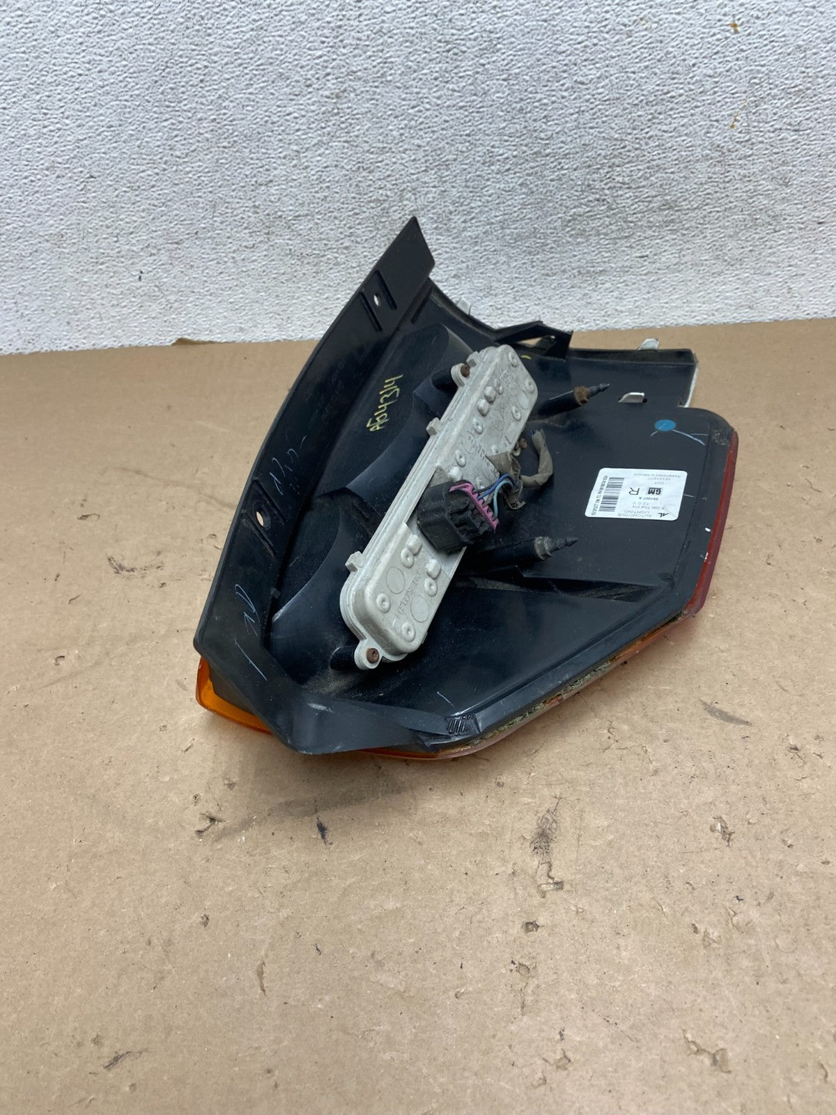 2002-2009 GMC Envoy Right Passenger RH Side Tail Light AG43145