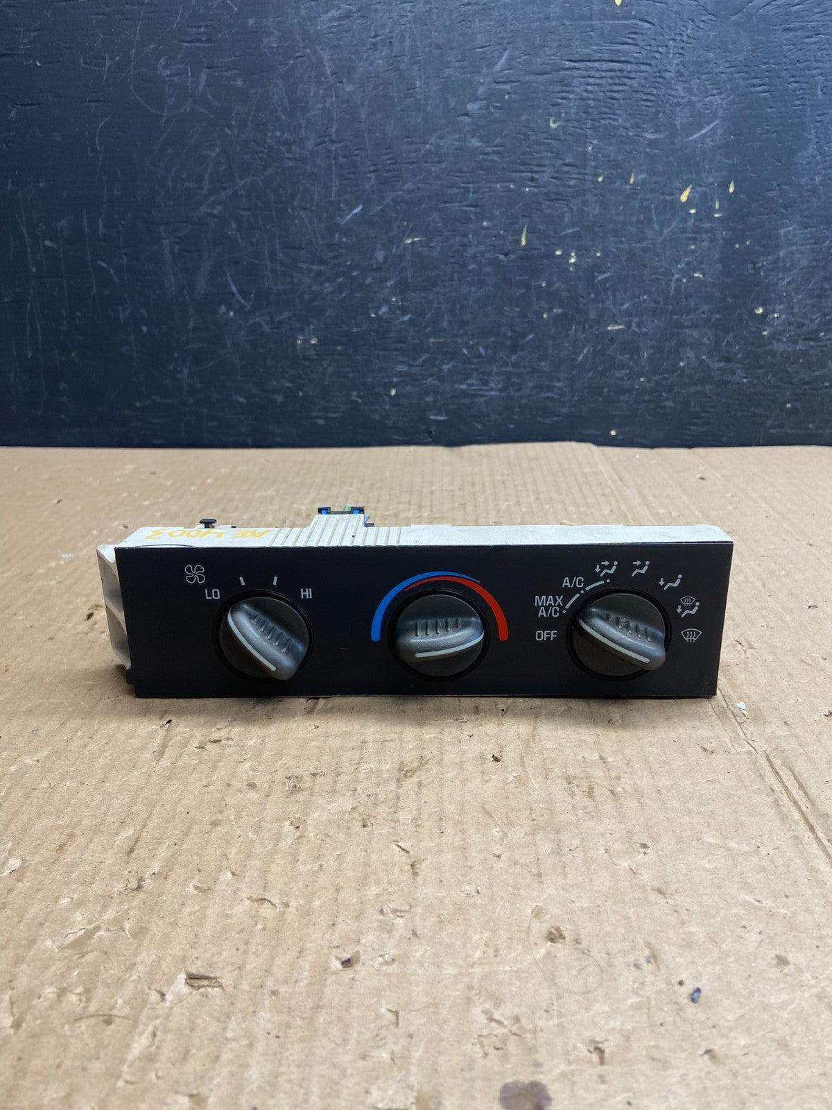 2001 - 2007 GMC Chevrolet Express 1500 Climate Control A/C AE4003 DG0